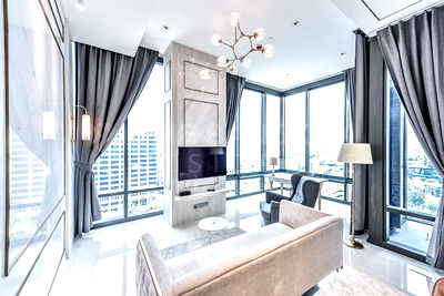 Condos for rent MRT Sam Yan :  Ashton Silom Luxury Unit, Ready for You Without the Wait near BTS Chong Nonsi 