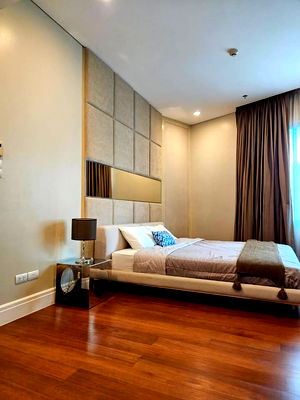 Condos for rent Med Park Hospital : [ RENT ]⚡🌈E50802 Bright Sukhumvit 24⚡🌈 LINE: @theagentpro (please include the @)