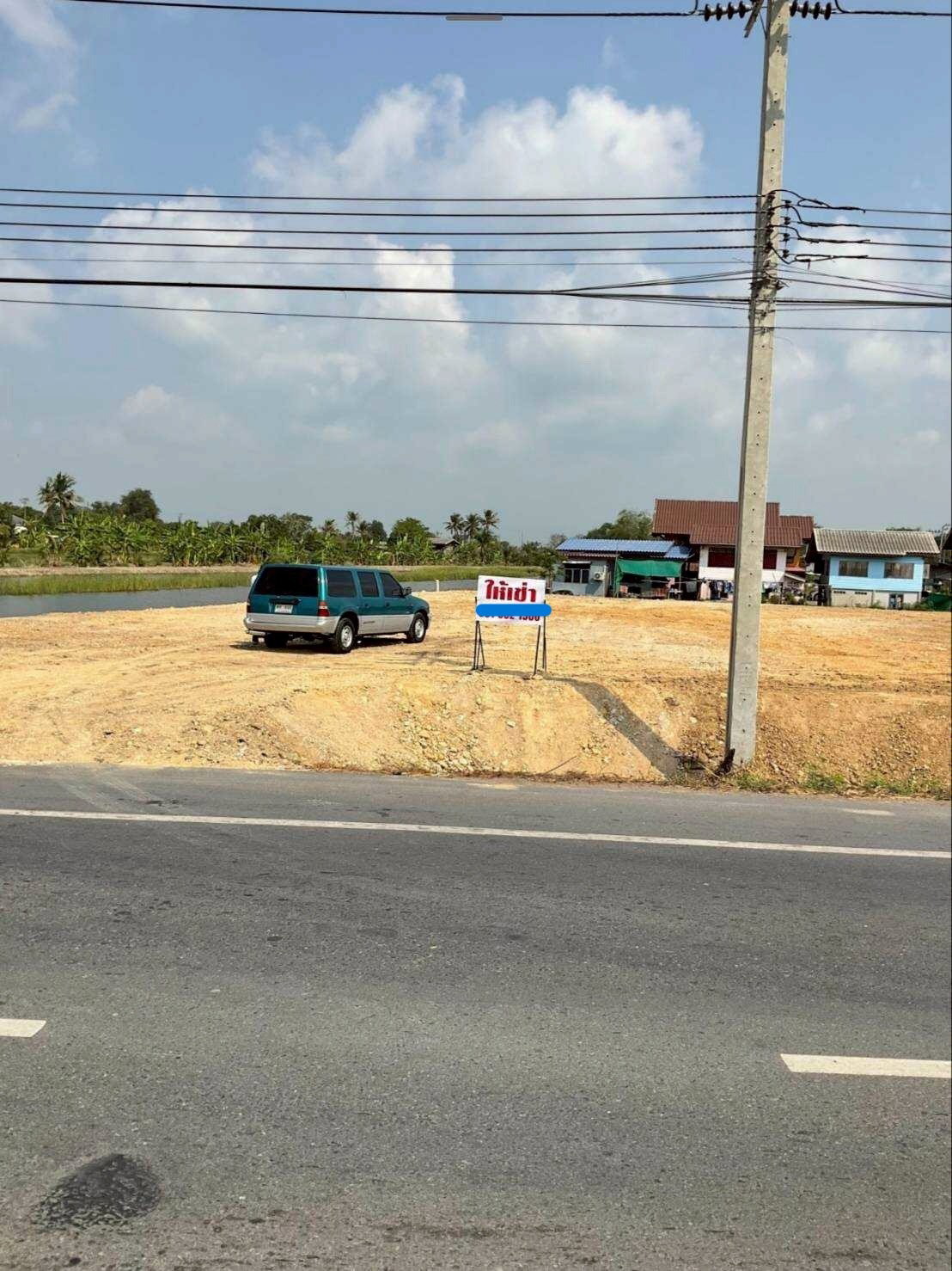 ที่ดินเปล่าให้เช่า 1 ไร่ หน้ากว้าง 36 เมตร ถมแล้ว ติดถนนใหญ่เทพราช-ลาดกระบังเหมาะสำหรับทำลานจอดรถ โกดังเก็บของ ลานเก็บตู้คอนเทนเนอร์ ร้านค้าโชว์รูม