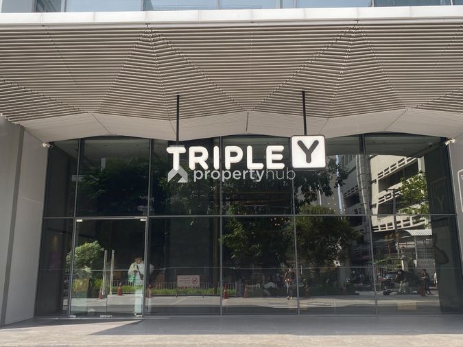 Triple Y Residence 