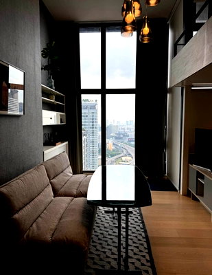 Condos for rent : Chewathai residence Asole Duplex room, 27Fl, 39sqm [Line: Yosita828]