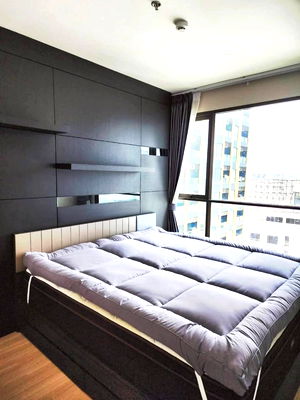 Condos for rent Early Sukhumvit : Urgent rent!! Good price, beautifully decorated Lumpini Suite Phetchaburi-Makkasan