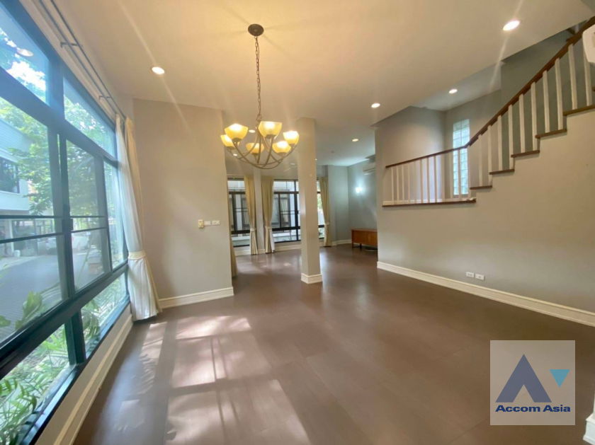 รูป 🔼🔽 AccomA 📩 Private family home in compound with pool and common facilities (1912095) - รูปที่ 1/13