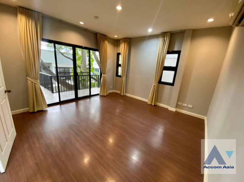 รูป 🔼🔽 AccomA 📩 Private family home in compound with pool and common facilities (1912095) - รูปที่ 4/13