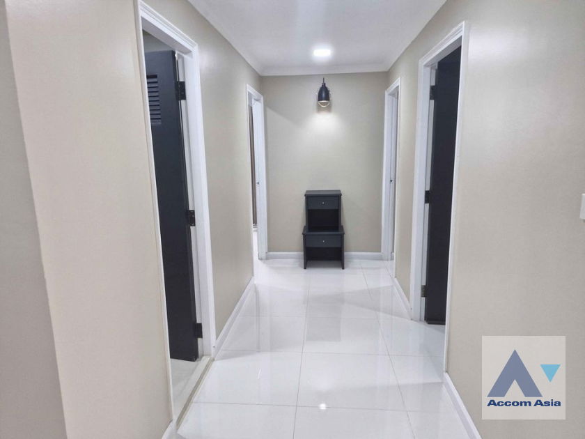 picture 🔼🔽 AccomA 📩 Newly renovated,Fully Furnished 3 BR Condominium @D.S. Tower 2 (AA27998) - 8/13