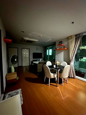 Condos for rent : Sukhumvit Living Town    2 bedrooms, 1 bathroom  62 sq.m.  5th floor