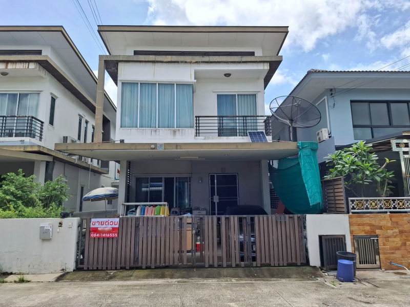 Twin houses for sale : Motto by Chanuntorn Motto Karnchanapisek-Rama 2