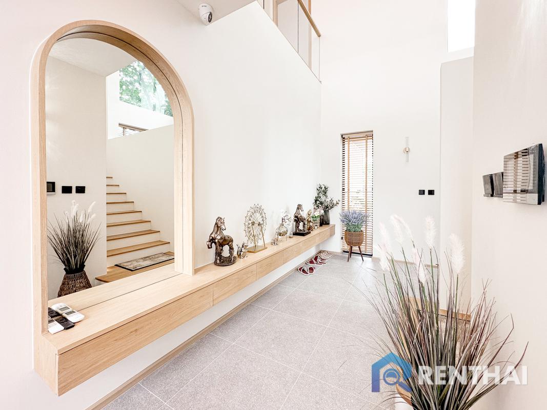 picture 2-storey luxury pool villa - 2/20