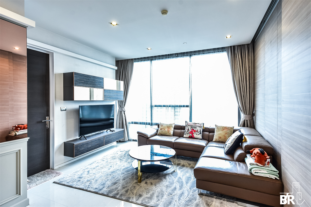 picture The Bangkok Sathorn near BTS Surasak Ultimate Luxury Condo in Business District - 1/10