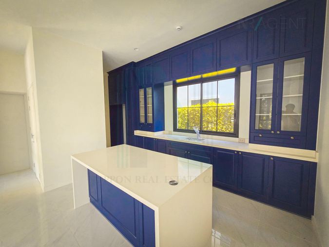 5-bed house for rent, 658 sqm, 219.8 sq wah, Narasiri Phahol - Watcharapol