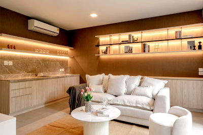 Houses for rent : [ RENT ] ⚡🌈HHM0033  VIVE Krungthep Kreetha ⚡🌈 LINE: @theagentpro (please include the @)