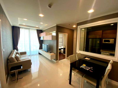 Condos for rent : For Rent 2 Bedroom (Corner) Condo The Metropolis Samrong Interchange, next to BTS Samrong 0 meters 