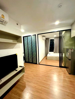 Condos for rent Sarasas Witaed Minburi School : For   rent   The Origin Ram 209 Interchange  🔴🔴