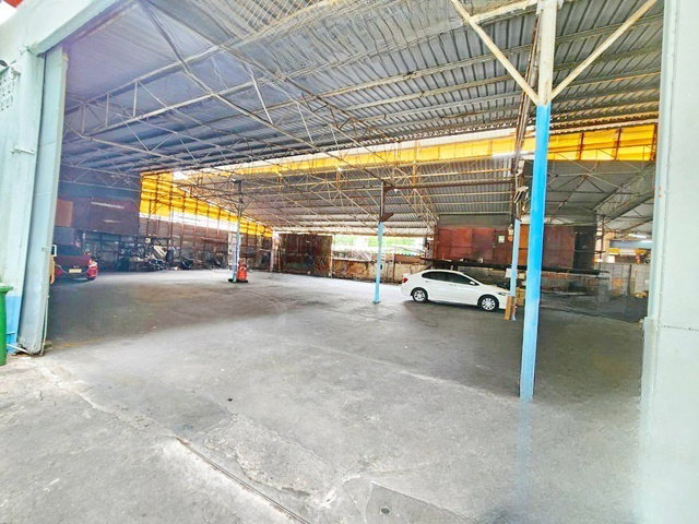 TaladNoi Samphanthawong MRT HuaLamphong 375m. SiPhraya Ferry Pier for rent warehouse in CBD Charoen