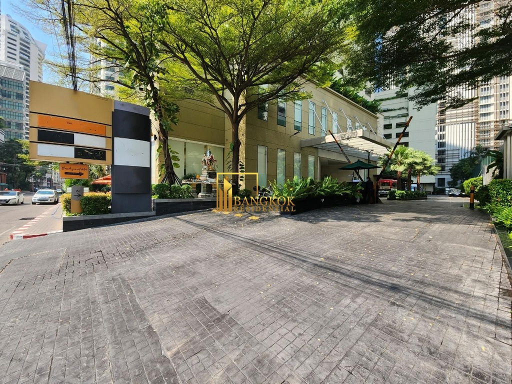 picture Exceptional 3 Bedroom Serviced Apartment in Phrom Phong Area - BR7385SA - 47/48