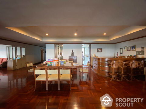 คอนโด 3-ห้องนอน ที่ โอเรียลเต็ล ทาวเวอร์ คอนโดมิเนียม ใกล้ BTS เอกมัย (ID 2154218)