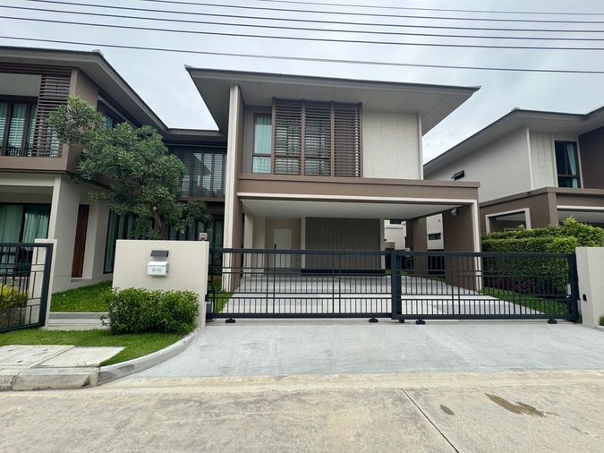 ให้เช่าบ้านเดี่ยว 4 ห้องนอน 300 ตร.ม. 83 ตร.ว. บุราสิริ กรุงเทพกรีฑา