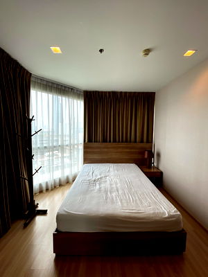 เช่าคอนโด BTS สะพานตากสิน : Rhythm Sathorn ห้องสวย ราคาดี สอบถามเพิ่มเติมได้ที่ Line @condorental