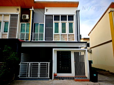 Townhouses for sale Samut Prakarn : For Sell Town house GOLDEN TOWN BANGNA-KINGKAEW 2-story 4 bedroom 2 bathroom