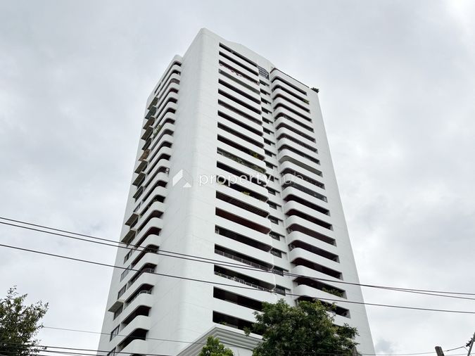 Oriental Towers