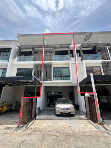 🔥 ขายด่วย ราคาพิเศษ ทาวน์โฮม 3 ชั้น The Landmark เอกมัย–รามอินทรา บ้านสวย Built in เกรด Premium  🔥