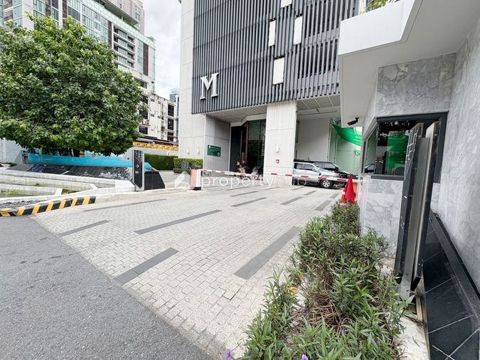 M Thonglor 10