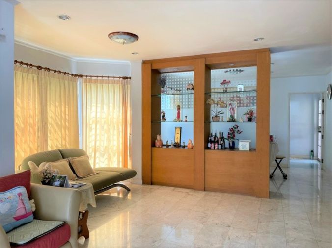 4-bed house for sale, 200 sqm, 67.7 sq wah, Baan Makmai Phoem Sin