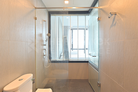 Whizdom Avenue Ratchada-Ladprao Luxury Condo in Central City Location near MRT Ladprao Station