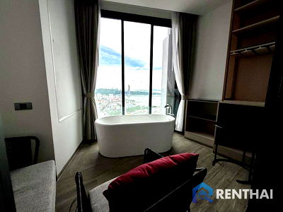 คอนโด ถนนพัทยากลาง : Edge Central Pattaya – คอนโดไฮไรส์ 1 ห้องนอนสุดโมเดิร์น ทำเลเยี่ยม เฟอร์นิเจอร์ครบ | ราคา 7.6 ล้านบาท
