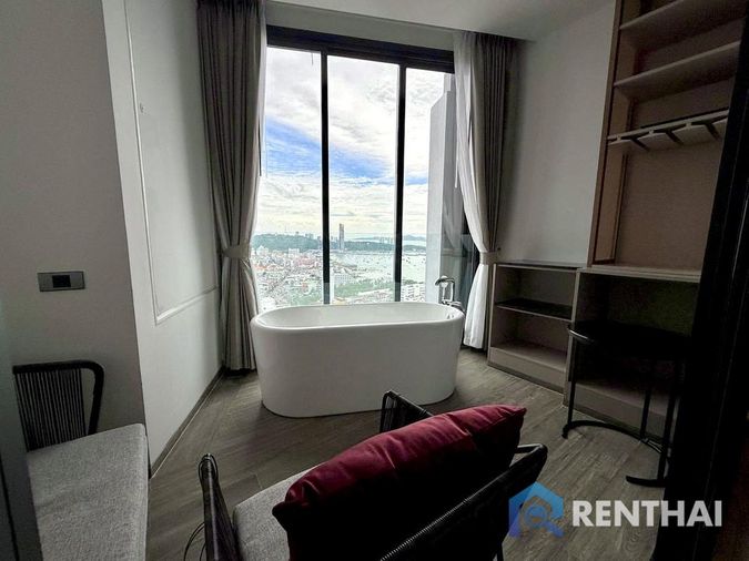 Edge Central Pattaya – คอนโดไฮไรส์ 1 ห้องนอนสุดโมเดิร์น ทำเลเยี่ยม เฟอร์นิเจอร์ครบ | ราคา 7.6 ล้านบาท