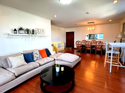 เช่าคอนโด MRT ศูนย์วัฒนธรรมแห่งประเทศไทย : Srivara Mansion 1 - Spacious 3 Bedroom Property in Ratchada - BR60434CD
