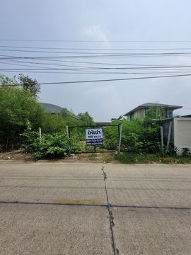 ++ ที่ดิน ถมแล้ว ให้เช่า ลำลูกกาคลอง 4 ขนาด 100 ตรม อยู่ใกล้ปั้มน้ำมัน ถนนคอนกรีต ไม่เปลี่ยว ใกล้ถนนใหญ่ ++ ++