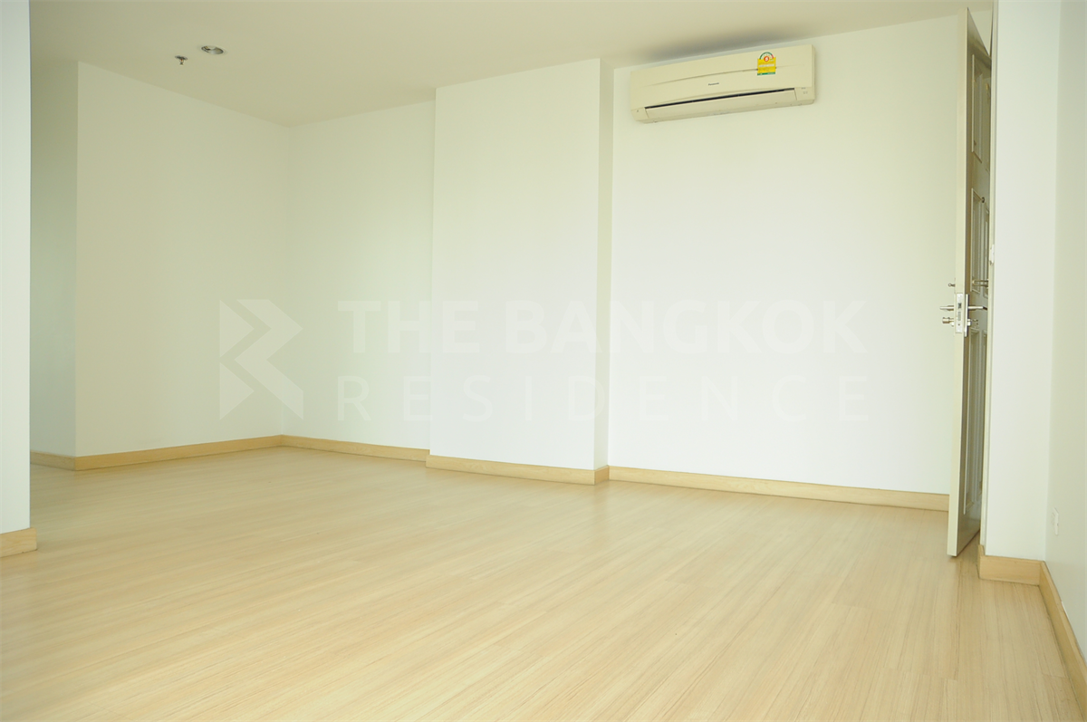picture Life@Sathorn 10 Ultimate Luxury Lifestyle with Convenience near BTS Saint Louis - 10/10
