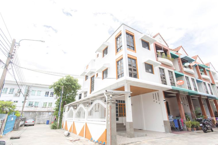 CB018♚ขาย ทาวน์โฮม 3 ห้องนอน⚝โชคชัย 4♜MRT โชคชัย 4∞065-9423251,099-5919653▚Line@newnormal🐶🐱Pet friendly