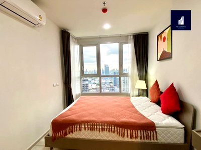 คอนโดให้เช่า :  XT Huaikhwang 1bedroom with walk-in closet take city view