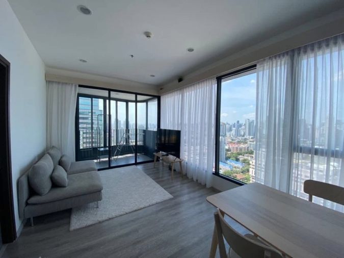 ให้ เช่า คอนโด M1125 Ideo Mobi อโศก 55 ตรม Fully furnished