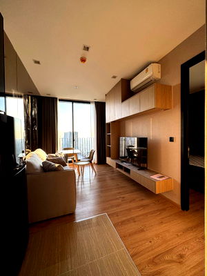 เช่าคอนโด พญาไท : Noble Around Ari (โนเบิล อราวน์ อารีย์)  ที่ตั้ง : ติด BTS อารีย์ 90 เมตร ขนาด : 45 ตร.ม.   2 ห้องนอน 1 ห้องน้ำ  ชั้น : 37  ห้องมุม