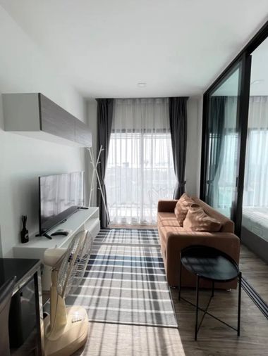 ไนท์บริด ศรีราชา ห้องมุม สวย พร้อมอยู่ สนใจนัดดู ติดต่อ 082-3223695 