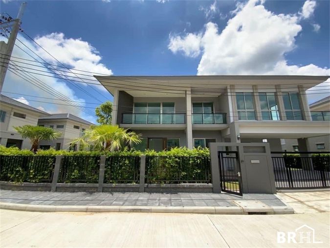 The Palm Bangna-Wongwaen บ้านหรูพร้อมอยู่ ใกล้ Mega Bangna