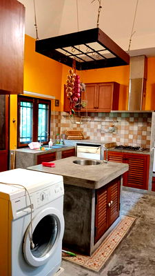 Houses for sale Chonburi : Reduced to 3,290,000, Pattaya Country Club project, 158 sq m, 3 bedrooms, 1 attic, 2 bathrooms, 1 kitchen, fully furnished, free common area fees