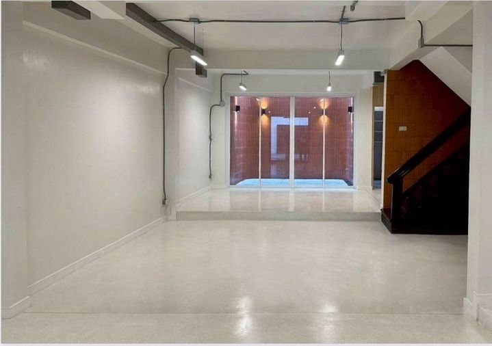 ให้เช่าโฮมออฟฟิศ 5 ห้องนอน 400 ตร.ม. 50 ตร.ว. เขตวัฒนา
