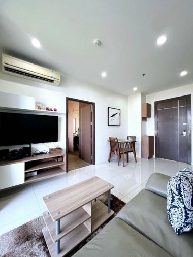 UK01-125 ให้เช่าคอนโด The Sky Condo ศรีราชา : 10,000 บาท/เดือน 35 ตร.ม. 1 ห้องนอน | 1 ห้องนั่งเล่น |ชั้น 15 วิวเมืองและภูเขา ระเบียงส่วนตัวบรรยากาศดี