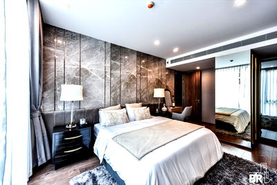 Condos for rent MRT Sam Yan : Nares Private Residences Luxury Condo at Special Price near MRT Sam Yan