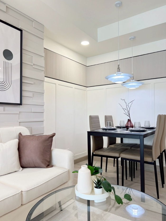 picture The Royal Place For Sell WR-03351 - 8/12
