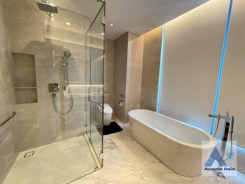 รูป 🔼🔽 AccomA 📩  2 BR Condominium @Sindhorn Residence (AA39437) - รูปที่ 10/11