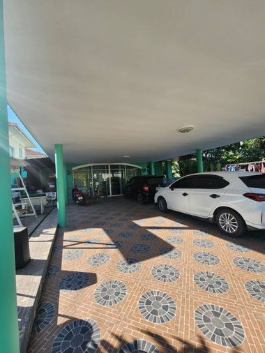 ให้เช่าบ้านเดี่ยว 4 ห้องนอน 254 ตร.ม. 101 ตร.ว. ภัสสร 13 สุวินทวงศ์