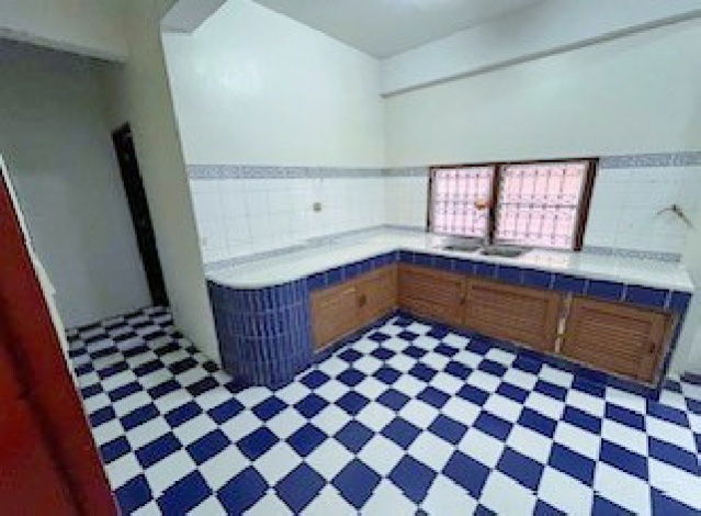picture MRT Sammakorn 700m.Serithai 53-59 For rent 2-storey house BungKum 51 sq.w. 202 sq.m. basic furnitur - 3/8