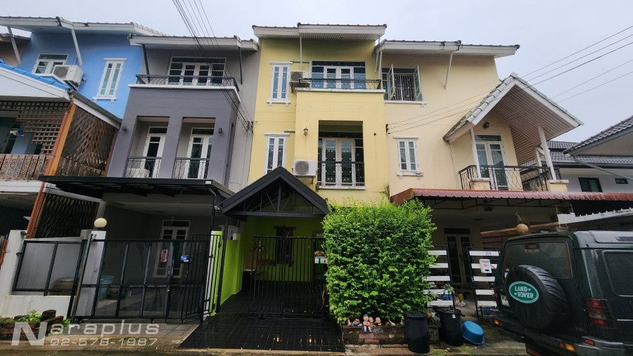 รูป 68060728 : ขายทาวน์เฮ้าส์ 3 ชั้น หน้ากว้าง 5 เมตร บนที่ดินขนาด 20 ตารางวา หมู่บ้าน ออลสวีท สายไหม 54/1 กรุงเทพ  - รูปที่ 1/22