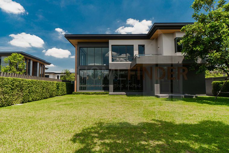 Siraninn Residences Pattanakarn 5 bedrooms, for sale