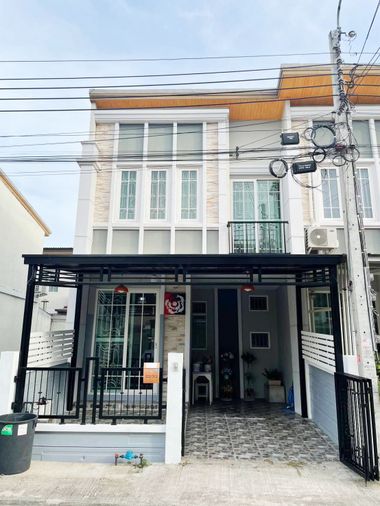 🔥 ปล่อยเช่า ทาวน์โฮม Golden Town  บางนา-สวนหลวง 💥 หลังมุม ใกล้ 🏣 เมกาบางนา  💸 ราคาดีทีสุด 18,000 บาท/เดือน